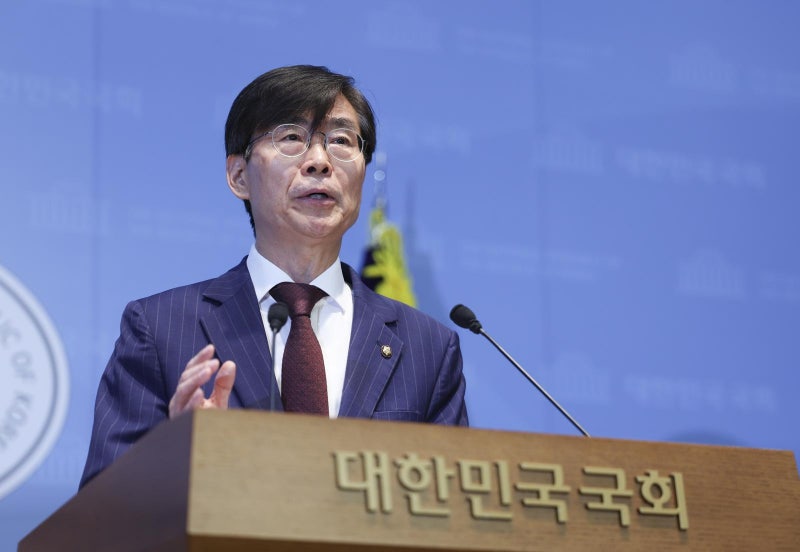 <b>조경태</b> “장동혁 제명·출당해야…독재가 당 뿌리 흔들어”