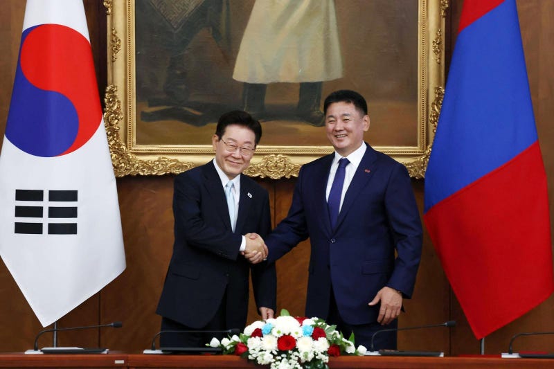 李 “北과 소통하는 몽골, 한반도 평화 역할 기대”
