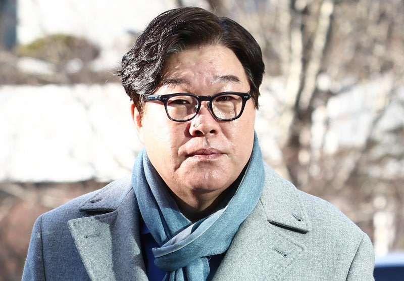 [속보]김성태 ‘대북송금 뇌물 혐의’ 재판 다시 받는다…<b>공소기각 취소</b>
