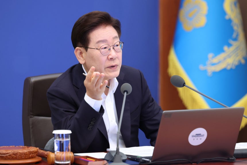 [서울=뉴시스] 조성봉 기자 = 이재명 대통령이 14일 청와대에서 열린 국무회의에서 발언하고 있다. 2026.07.14. suncho21@newsis.com