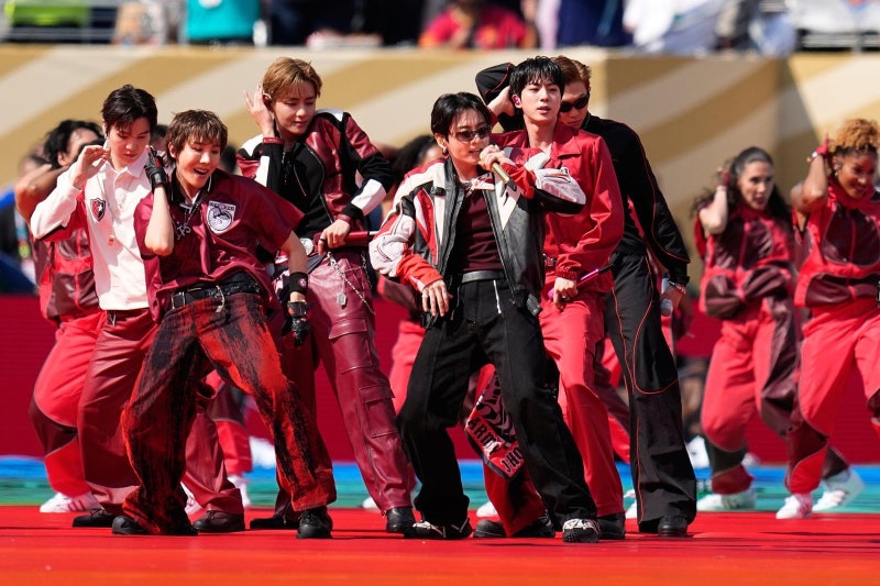 <b>BTS</b>, 월드컵 결승전 <b>하프타임 쇼</b> 장악…다이너마이트에 전세계 열광