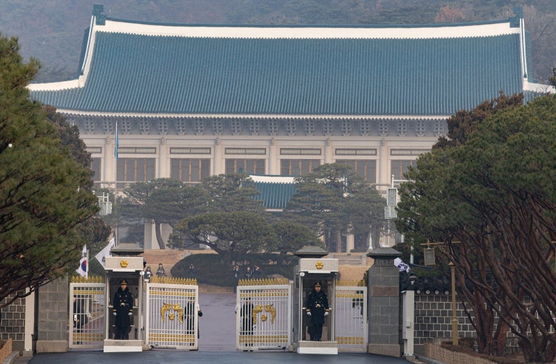 靑 “보완수사권 결론 어떤게 나와도 존중… 與 빨리 매듭지어라”