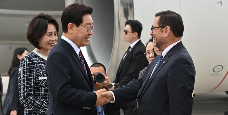 李 “韓-<b>칠레</b> FTA 현대화”… <b>광물협력</b> MOU