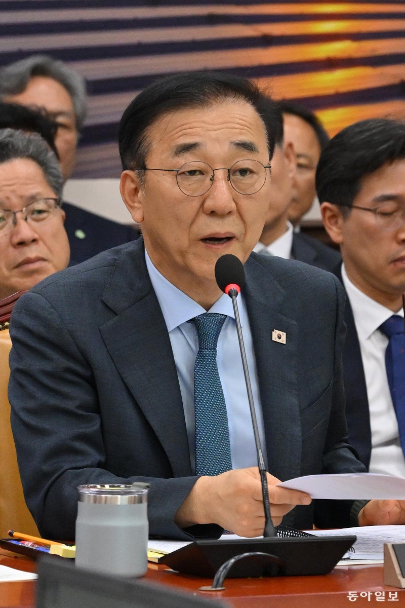 김윤덕 “세제개편 단계적 시행해 충격 줄여야”… 野 “정책이 시장 이길 수 있나” 질의엔 金 “예”