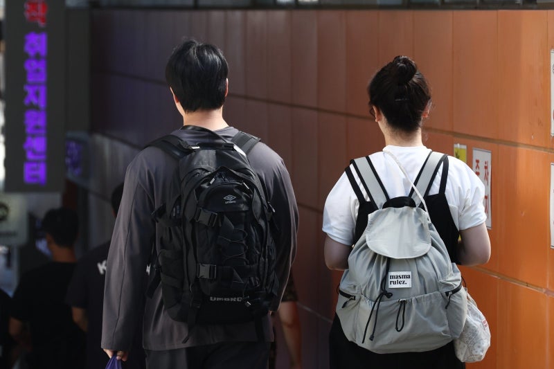 청년 ‘취업가뭄’, 실업률 5년6개월만에 최대폭 상승
