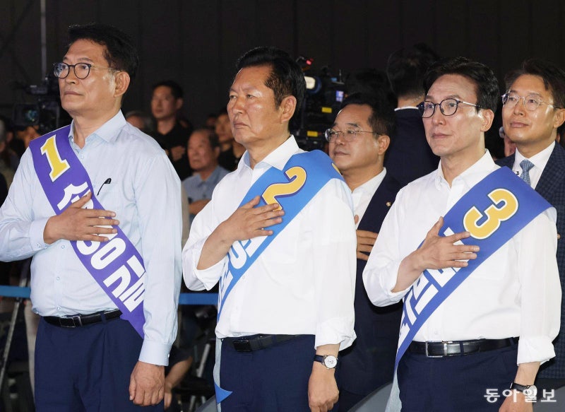 “김민석 유리한 고지 선점”… 정청래, 여론조사 20%P 이겨야 승산