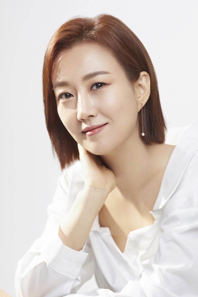 <b>장윤정 모친</b> ‘투자 <b>사기</b>’ 인정하며 눈물…징역 1년6개월 구형