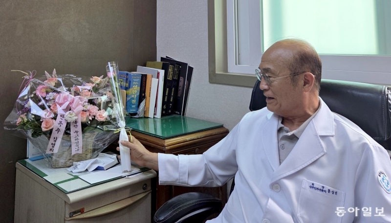 “고마웠습니다”…눈물과 꽃다발 속 폐업한 ‘40년 밀양 분만실’