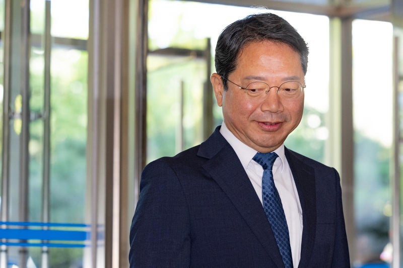‘단순 민원’이라던 김승원, 지인에 “메일로 신약자료 보내달라”