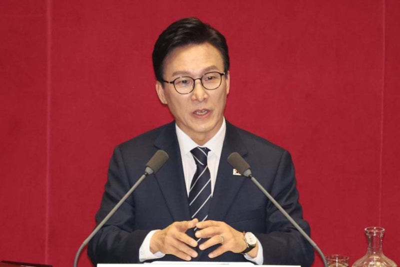 <b>김민석</b> “개헌, 국민 원하는 선까지…본회의장 여야 섞어 앉자”