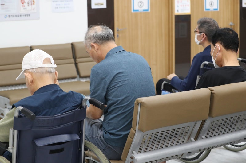 [단독]“약 사려면 차로 20분”… 전국 읍면동 29% 약국 없는 ‘무약촌’