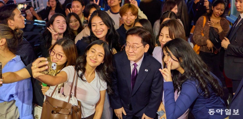 李 “대북제재 어차피 별 효과 없어… 차 방향 바꾸려면 일단 멈춰야”