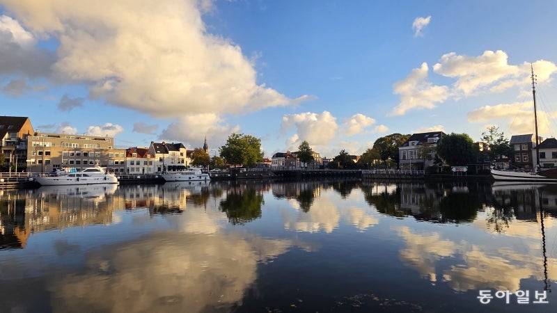 네덜란드 소도시 정원에서 배우다… “주의 깊게 곁을 바라보기”[김선미의 시크릿가든]