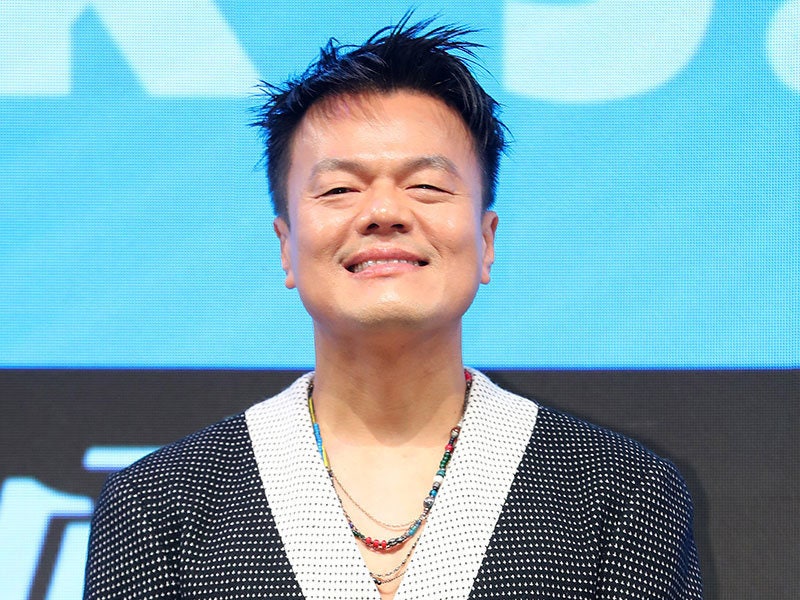 “월 200만원 몰랐다” <b>박진영</b> 무보수 논란에…李 “미안하다”