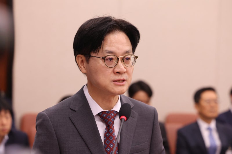 김정관 “<b>호남 반도체</b> 클러스터, 정부 제안에 기업이 최종 결정”