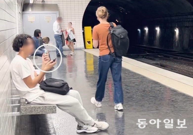 파리 뒤덮은 20억개 꽁초…‘흡연 천국’ 佛서 커지는 규제 목소리[글로벌 현장을 가다/유근형]