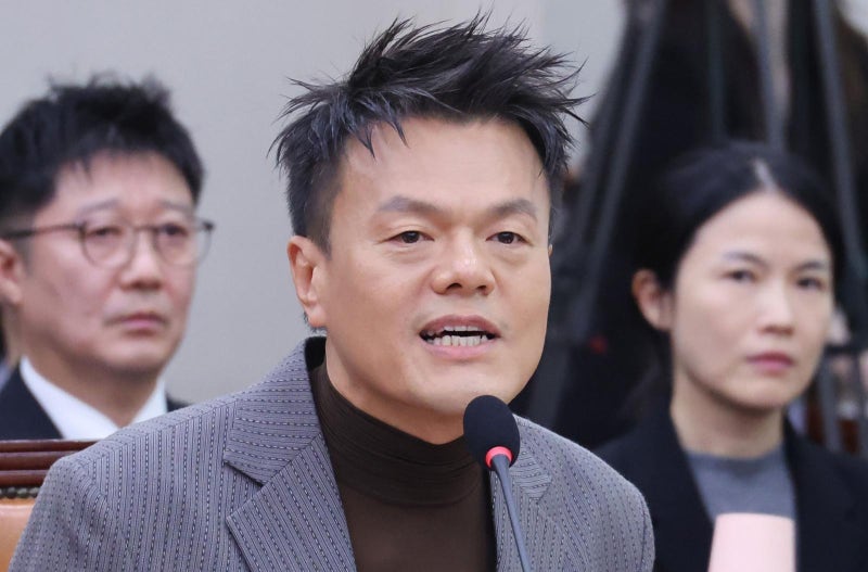 <b>박진영</b>, 4대 기획사 <b>특혜 의혹</b>에 “몇백억 손해 감수하고 함께 하는 것...