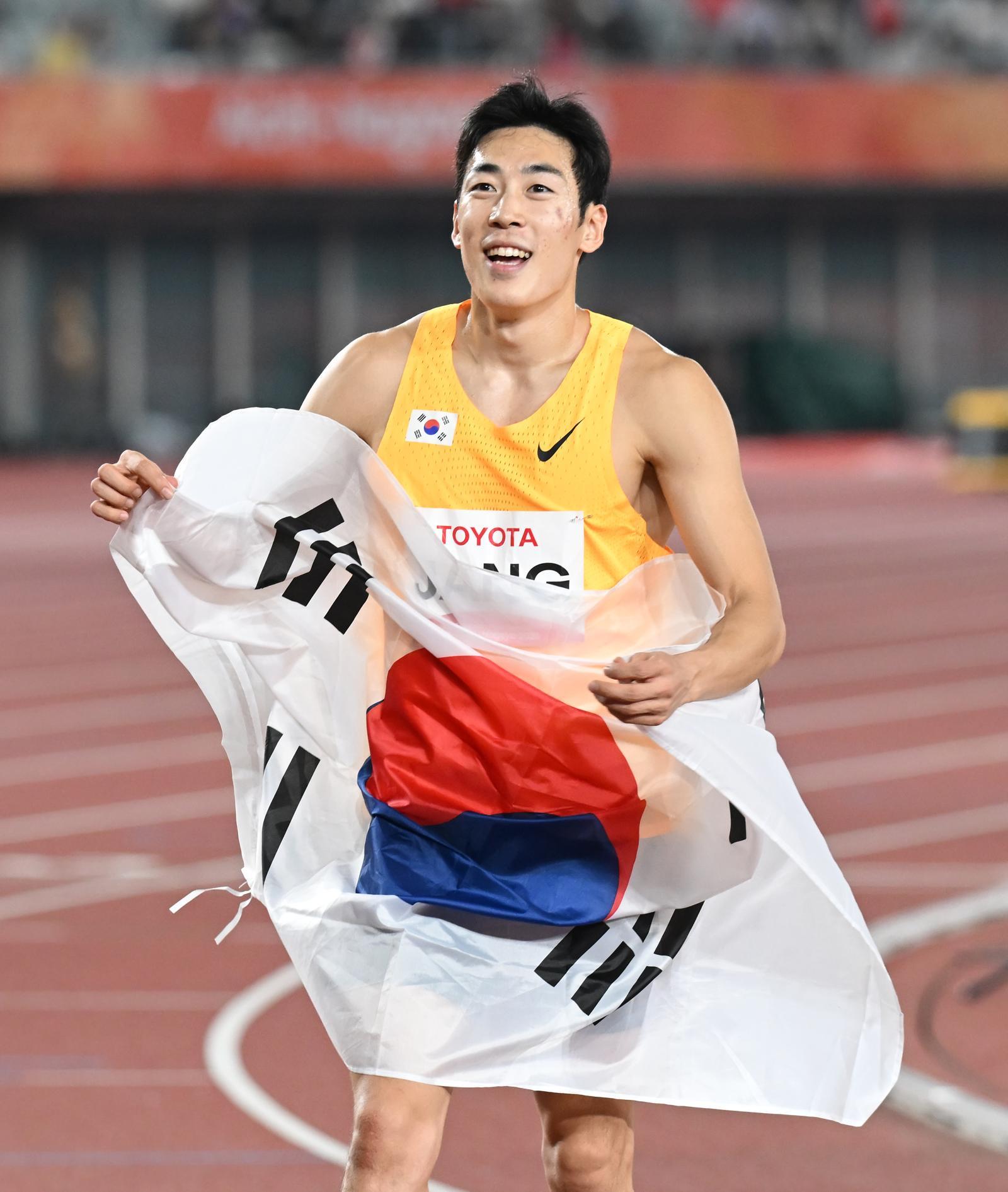 시각장애 스프린터 장민호, <b>장애인AG</b> 100ｍ 金…10초48 아시아신기록 세...