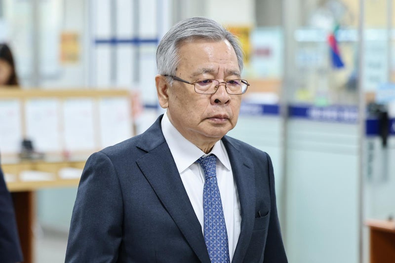 [속보]‘대장동 50억 클럽’ <b>박영수</b> 前특검, 2심서 <b>징역 6년</b>으로 감형