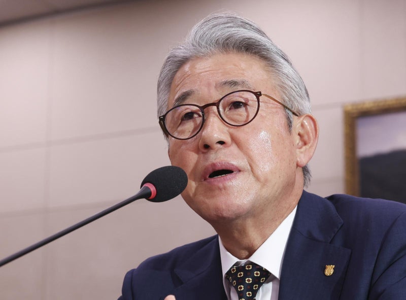 [단독]경찰, <b>강호동 농협 회장 3차 조사</b>…고액 부의금 적용 혐의 검토