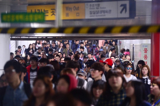 빡빡한 지하철 숨통 트일까…4·7 ·9호선에 전동차 8편성 증차
