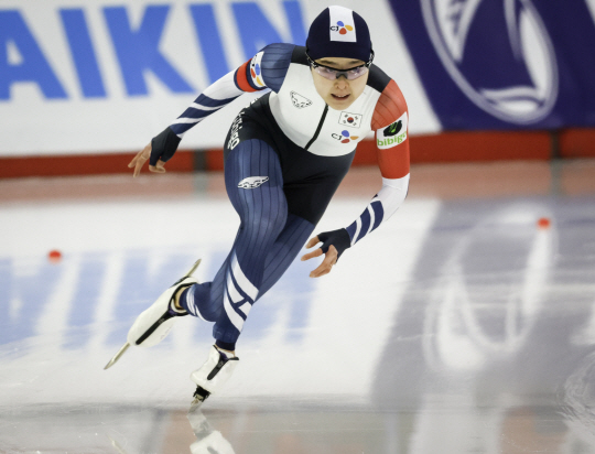 <b>김민선</b>, 세계빙속<b>스프린트</b>선수권 <b>500ｍ</b> 1차 3위 올라
