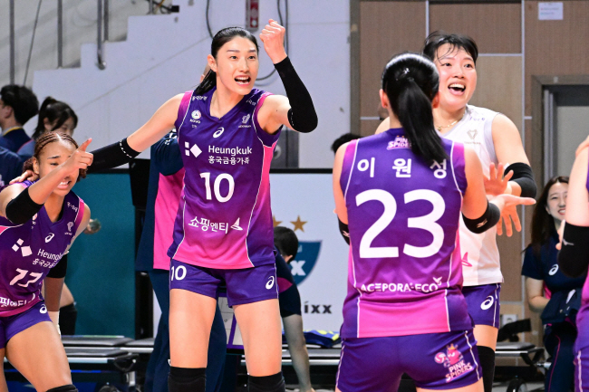 <b>현대건설</b> vs 흥국생명 “오늘밤 女배구 1위 가리자”