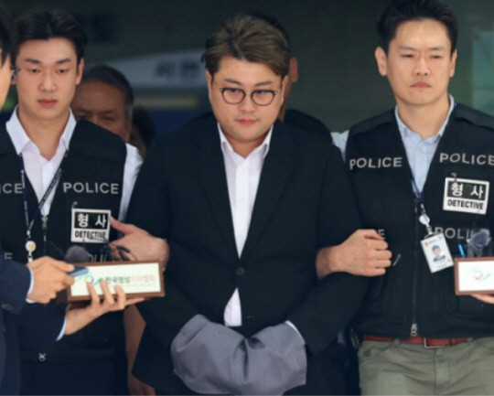 “선처해달라” 탄원서만 110건…<b>김호중</b>, 오늘 ‘<b>뺑소니</b>’ 첫 재판