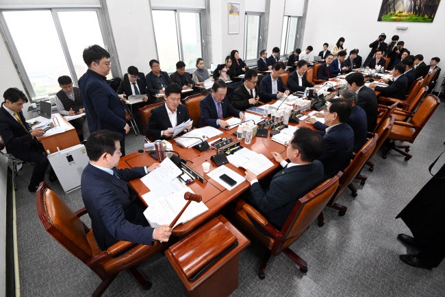 “대통령실 특활비 82억 전액삭감”… 민주, 단독처리 태세