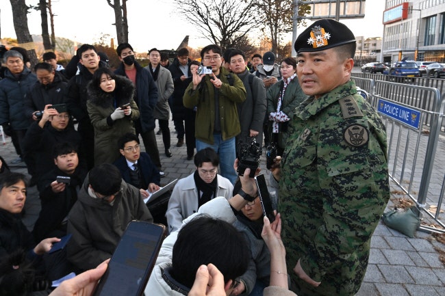<b>김현태</b> 707특임<b>단장</b> “‘국회에 의원 150명 넘지않게’ 지시받아”