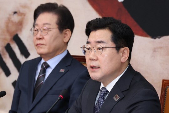 박찬대 “최상목, 오전중 <b>마은혁</b> <b>임명</b> 안하면 <b>권한대행</b> 인정못해”