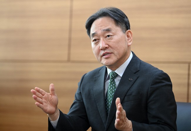 “5년단위 재정추계 맞춰 국민연금 개혁했어야… 그랬다면 부담 덜했을것”