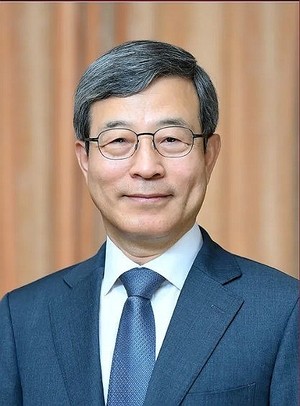 신문윤리위원장에 이동원 전 대법관 선임