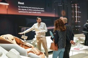“체험이벤트” vs “R&D 집중”… 안마의자 ‘편안함 경쟁’