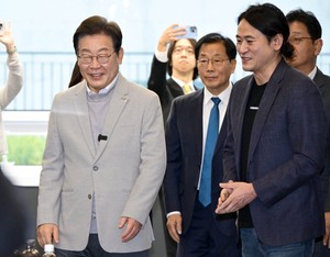 이재명, 첫일정 AI… 경선부담 덜고 ‘본선모드’