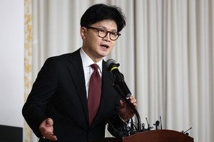 <b>한동훈</b> “한덕수 단일화? 승부에 자신 없는 사람들이 하는 얘기”