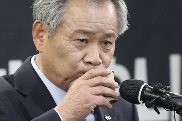 <b>이기흥</b> 전 회장, 체육회로부터 <b>자격정지</b> 4년 <b>징계</b>