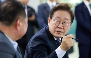 <b>이재명 대통령</b>, <b>G7 참석</b>차 출국…미국 등과 양자회담 성사될까