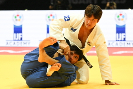<b>이준환</b>, 세계<b>유도</b>선수권 3회 연속 동메달 획득