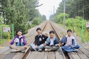 ‘자폐의 벽’ 넘어 함께한 1박2일… “양보·조율 통해 친구 됐어요”[아동권리옹호 Child First]
