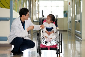 병명 몰라 수년 병�원방랑… “희귀병은 ‘진단’이 가장 절박”