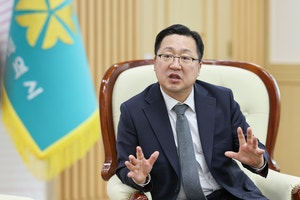 이장우 대전시장 “<b>해수부 부산 이전</b> 반대…최악의 정책”