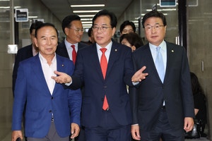 김대식, <b>김문수</b>·한동훈향해 “전당대회 출마 안했으면…젊은층 나와야...
