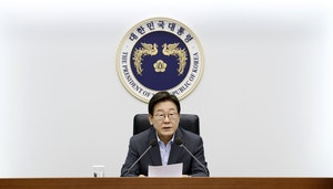 <b>이재명 대통령</b> “단절된 <b>남북</b>관게 복원해야…평화, 가장실용적 선택지...