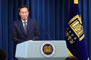 無<b>계파</b> 소신·與野초월 소통… “정치가 <b>국민</b> 피곤할 일 없게 할 것”[L...