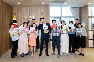 <b>오세훈</b> <b>시장</b>, <b>서울</b>시 공무원들과 간담회…“공무원이 시민 삶 바꿔”