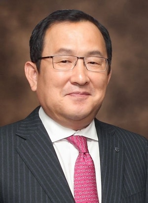 유병진 명지대 명예총장에 청조근정훈장 받아