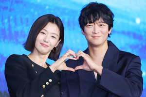 대권 도전하는 전지현… “꼭 하고싶던 캐릭터”