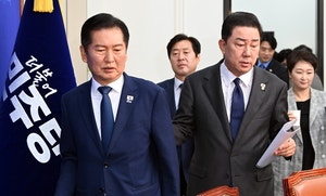 정청래, 野 합의 하루만에 파기…‘더 센 특검법’ 오늘 본회의 상정