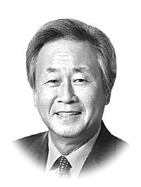 실용주의 성공 해칠 권력의 자해극[시평]